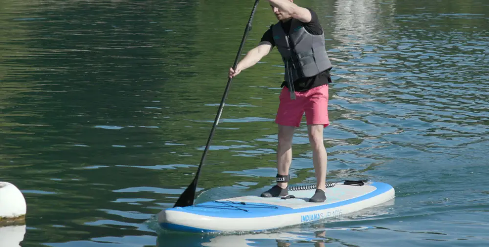 SUP beginner on the like on the Indiana Allround Family Pack Board